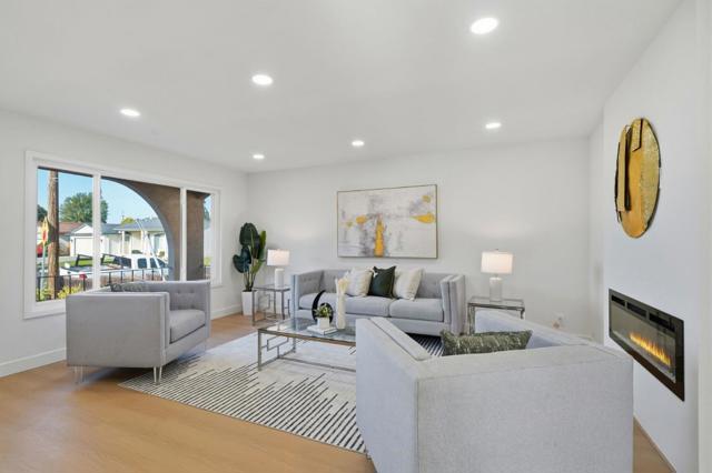 6988 Lancaster Road, Dublin CA: https://media.crmls.org/mediaz/38f867f4-01d1-419f-af9e-8d6e33f51b62.jpg