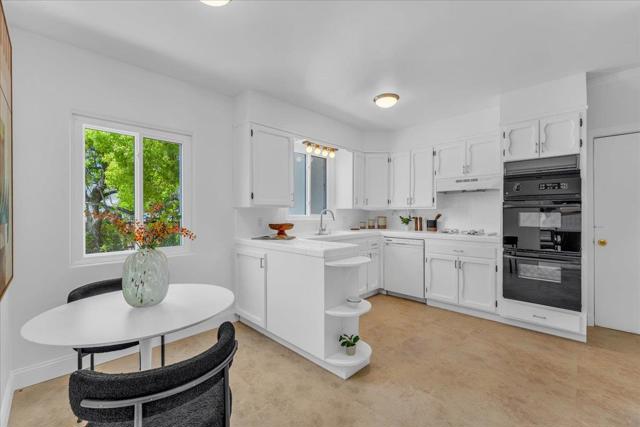 526 Sylvan Avenue, San Mateo CA: https://media.crmls.org/mediaz/38f8e5de-339f-461f-80bb-202a9a0a1160.jpg