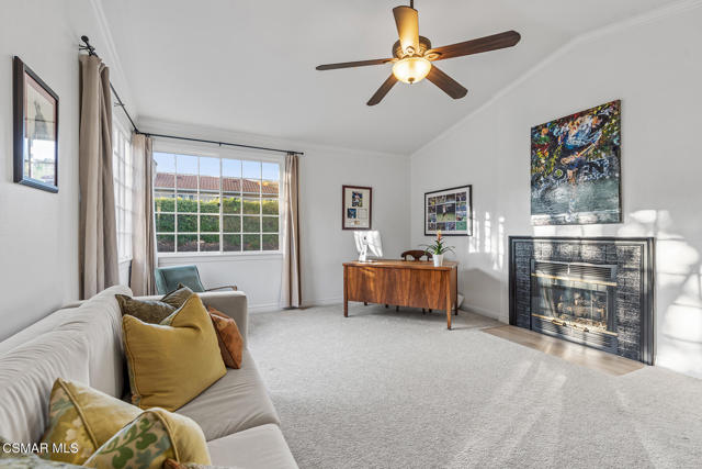 29621 Ridgeway Drive, Agoura Hills CA: https://media.crmls.org/mediaz/38f93f2b-6739-45a6-860a-9bf4c174b09e.jpg