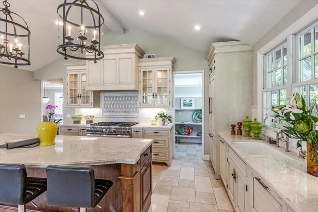 32 N El Monte Avenue, Los Altos CA: https://media.crmls.org/mediaz/38f99e1e-0428-41ec-bf55-64c4e535212b.jpg