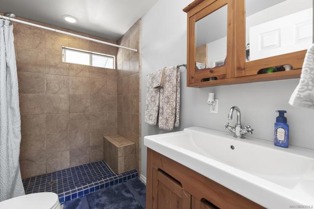 4604 Osprey, San Diego CA: https://media.crmls.org/mediaz/38f9d73f-3c01-409b-b1de-226342701dc3.jpg