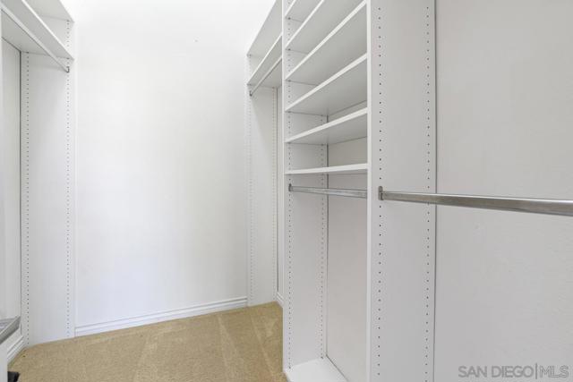 8619 Via Mallorca, La Jolla CA: https://media.crmls.org/mediaz/38fa6106-2552-4d85-b279-8fb21be790cc.jpg