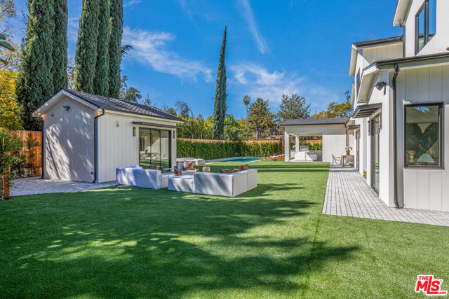 17228 Otsego Street, Encino CA: https://media.crmls.org/mediaz/38fa6138-85be-4d8f-9e21-7d96e4b15a21.jpg