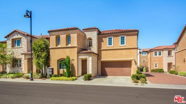 20659 W Beech Circle, Porter Ranch CA: https://media.crmls.org/mediaz/38fb2d2e-2c50-4536-9644-e9dc131a9953.jpg