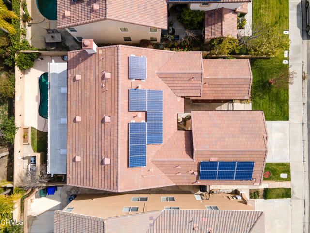 29065 Madrid Place, Castaic CA: https://media.crmls.org/mediaz/38fb505c-cfd0-4899-b3d7-1679c54c7683.jpg