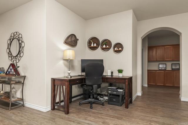 10252 Casa Ct, Santee CA: https://media.crmls.org/mediaz/38fb7ad9-8dc4-4d7c-8a14-ee008118fa3d.jpg