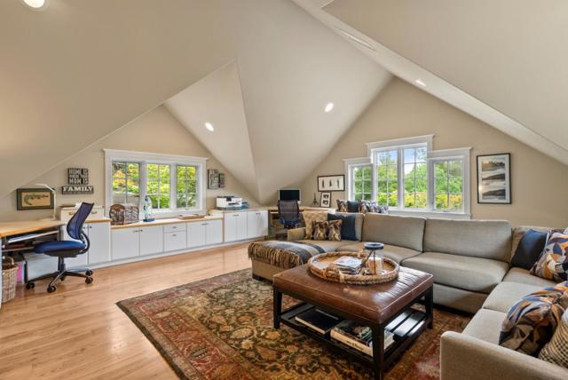 20470 Montalvo Heights Drive, Saratoga CA: https://media.crmls.org/mediaz/38fc3eb5-3858-47a8-a6e1-e87bca737dd6.jpg