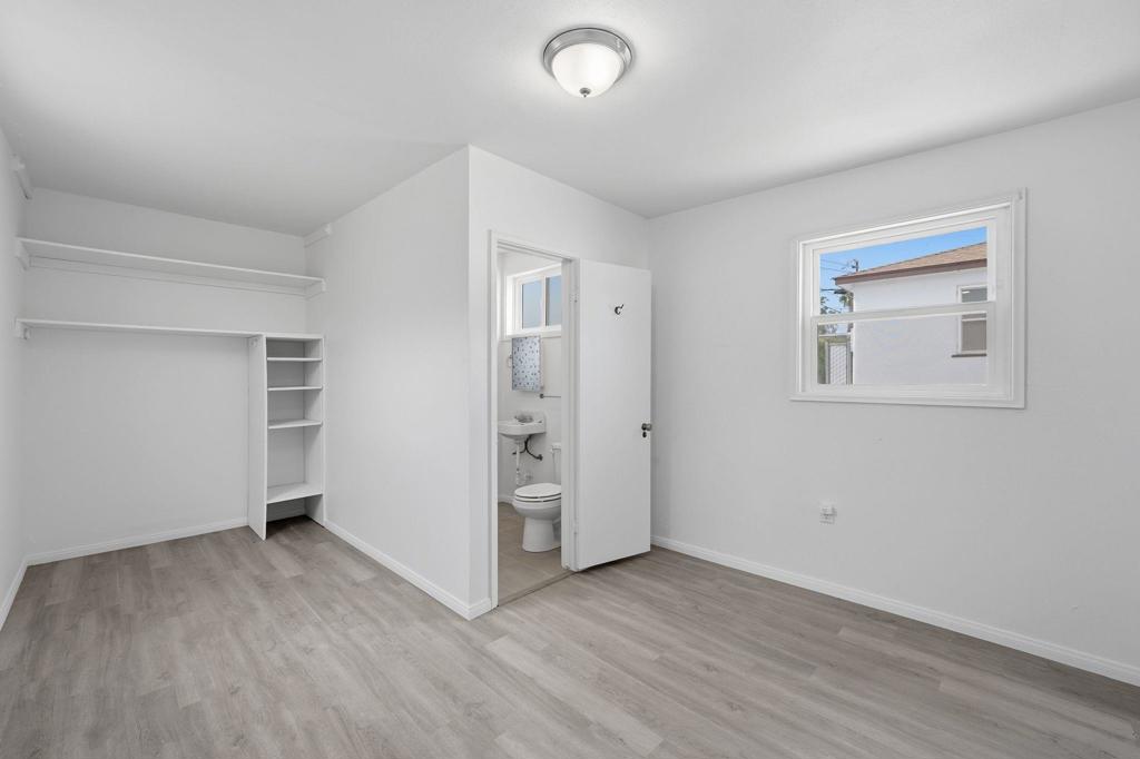 4077 Myrtle - photo 16