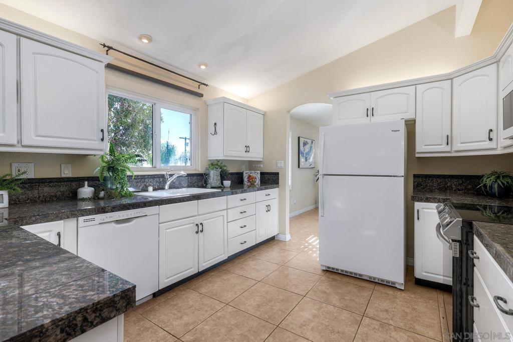 2935 Lloyd St - photo 8