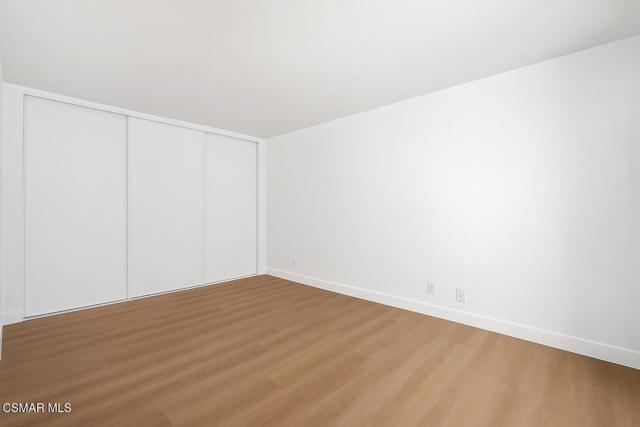 6848 Poppyview Drive, Oak Park CA: https://media.crmls.org/mediaz/38fd9ebb-e670-41be-9e6a-225111e6e8d9.jpg