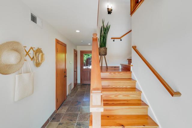 325 Kingsbury Drive, Aptos CA: https://media.crmls.org/mediaz/38fdba14-a8ca-4444-af1c-325160a74bf0.jpg