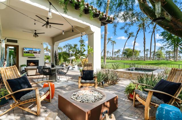56738 Palms Dr Drive, La Quinta CA: https://media.crmls.org/mediaz/38fdd549-441f-4d24-a88d-8b0dc6ee991f.jpg