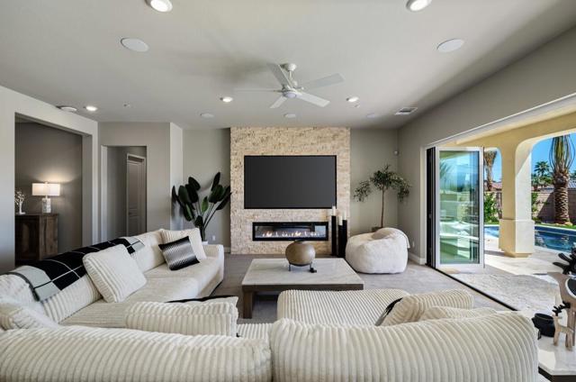51720 Marquis Lane, La Quinta CA: https://media.crmls.org/mediaz/38fea367-97f6-4a0e-bf44-52e91be02966.jpg