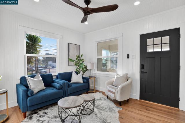 335 Chesley Avenue, Richmond CA: https://media.crmls.org/mediaz/38ff1a85-5d4c-417b-96f4-75f120515b2e.jpg