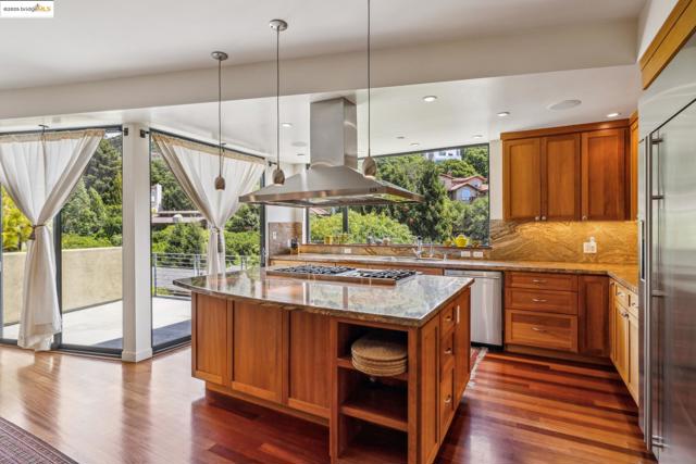 1015 Grand View Dr, Berkeley CA: https://media.crmls.org/mediaz/38ff6954-5d8b-4f09-b0eb-812ff4a64dcf.jpg