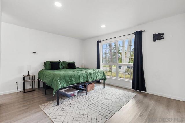 2305 Nueces Ln, Spring Valley CA: https://media.crmls.org/mediaz/38ffa679-3f67-4e3b-8a09-72a0067b1640.jpg