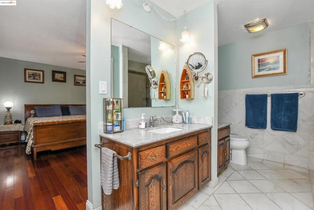 3215 Ohara Ave, Brentwood CA: https://media.crmls.org/mediaz/3902b10c-633c-46d0-9ebd-31381cabcdbe.jpg