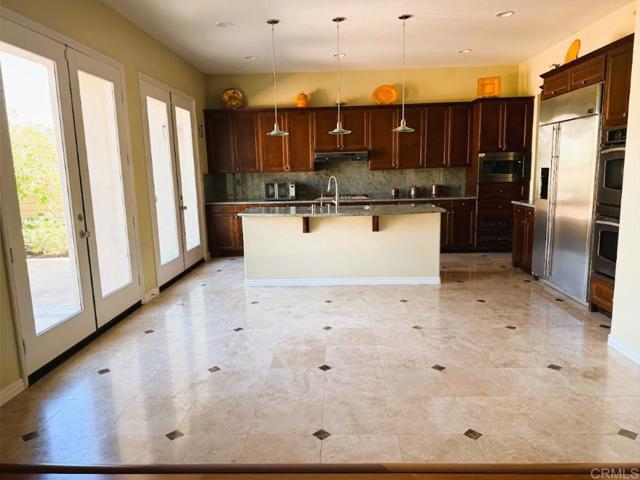 Detail Gallery Image 6 of 10 For 13207 Sunset Point Way, San Diego,  CA 92130 - 5 Beds | 4/1 Baths