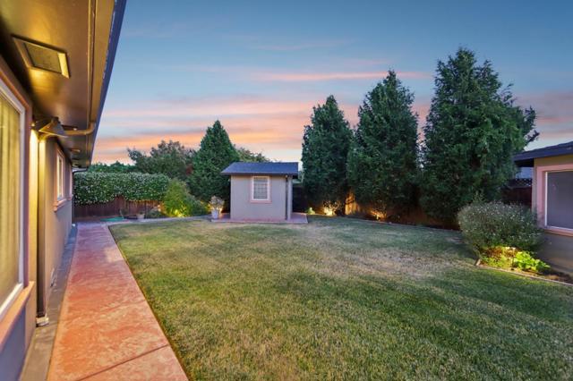 37987 Alta Drive, Fremont CA: https://media.crmls.org/mediaz/3905687c-8180-4fdd-97a1-dc986a7386dd.jpg