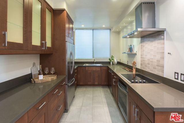 16601 Marquez Avenue, 103 photo 6