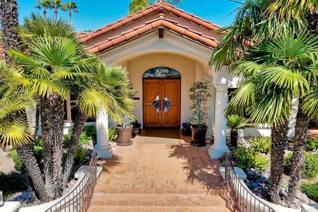 Detail Gallery Image 3 of 52 For 3040 Palm Hill Dr, Vista,  CA 92084 - 3 Beds | 2/1 Baths