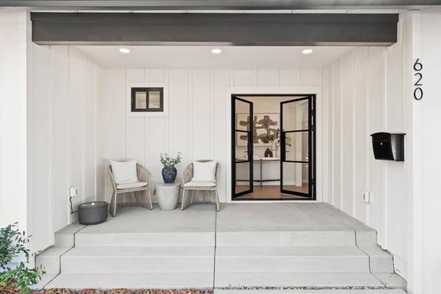 620 Iris Street, Redwood City CA: https://media.crmls.org/mediaz/3906f0b5-d03b-4f24-aedd-37ed0c2aa545.jpg
