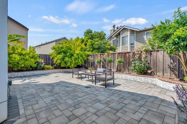 34307 Quartz Terrace, Fremont CA: https://media.crmls.org/mediaz/39079616-819d-4b71-bd93-78df2c9799ef.jpg