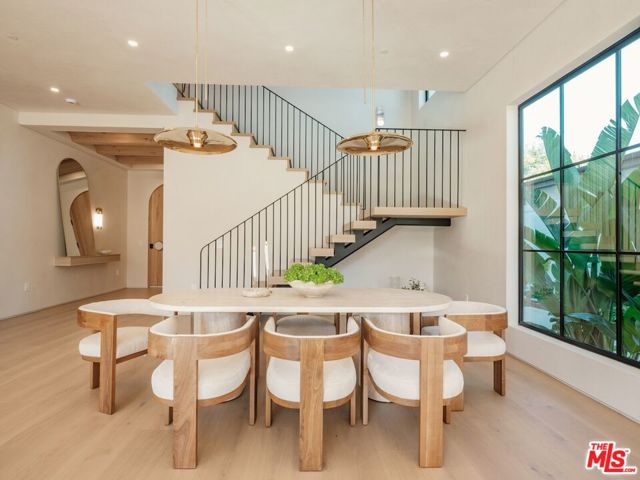 Image 5 of 69 For 11746 Blix Street