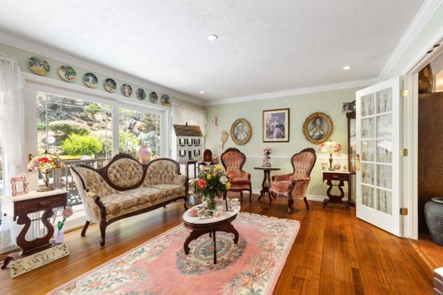 3155 Brittan Avenue, San Carlos CA: https://media.crmls.org/mediaz/39084363-3435-4c63-b878-d905ac07d235.jpg