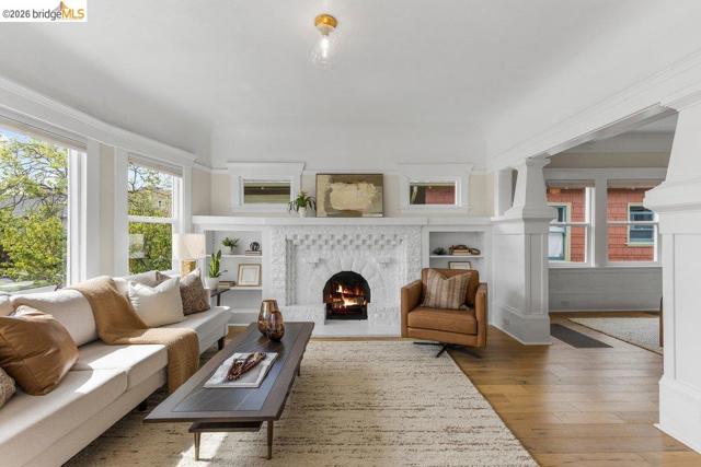 Image 6 of 52 For 1072 57th St