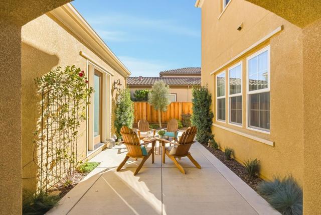 18253 Solano Place, Morgan Hill CA: https://media.crmls.org/mediaz/39095302-a0c8-4acd-8093-c76f4d718dcf.jpg