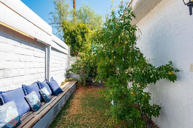 760 E Cottonwood Road, Palm Springs CA: https://media.crmls.org/mediaz/390a32b0-fea3-42c6-9182-395e53dcdd4a.jpg
