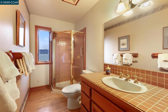 5768 N Lake Blvd, Carnelian Bay CA: https://media.crmls.org/mediaz/390aacbd-03be-45d7-a6eb-1b076e88040d.jpg
