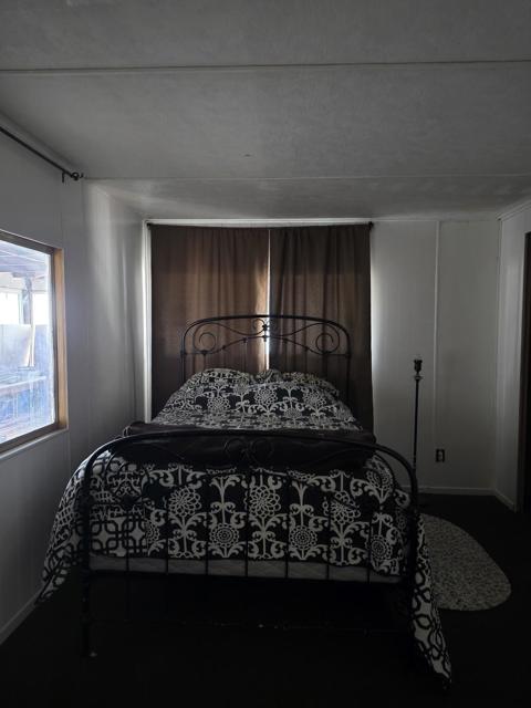 9588 Avenue H, Bombay Beach CA: https://media.crmls.org/mediaz/390affdb-9674-495a-a512-0f8ad025fdf5.jpg