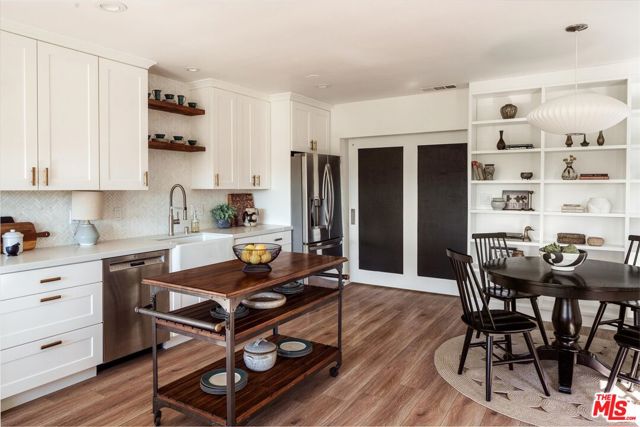 1743 Griffith Park Boulevard, Los Angeles CA: https://media.crmls.org/mediaz/390b68d9-d0f3-407a-b763-367beab5fff4.jpg