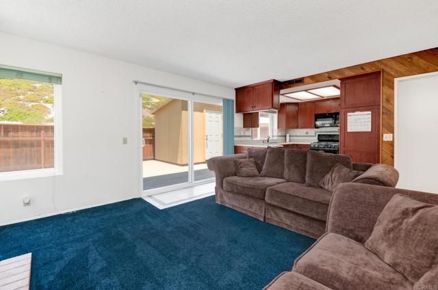 Detail Gallery Image 15 of 40 For 1403 Manzana Way, San Diego,  CA 92139 - 4 Beds | 2/1 Baths