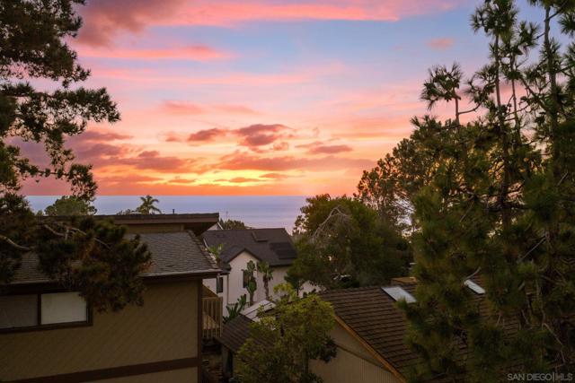 13635 Pine Needles, Del Mar CA: https://media.crmls.org/mediaz/390cf4f2-8262-45ac-92da-764ae3b2b418.jpg