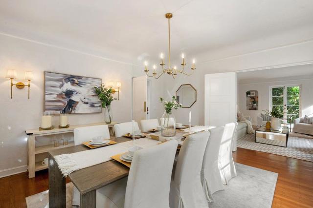 526 W Poplar Avenue, San Mateo CA: https://media.crmls.org/mediaz/390d2593-2dab-4d19-9363-82257fa29e9d.jpg