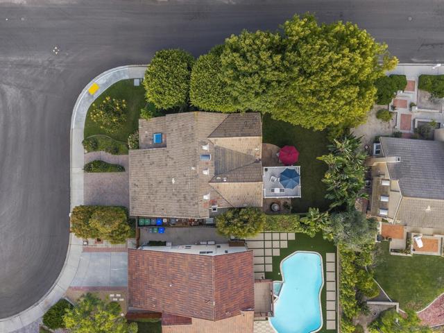 6502 La Paloma St., Carlsbad CA: https://media.crmls.org/mediaz/390d48b2-8f78-4ed6-916e-e0e6a8720d0c.jpg