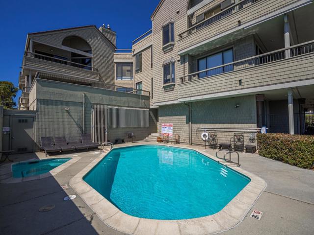 515 2nd Street, Santa Cruz CA: https://media.crmls.org/mediaz/390d743f-945f-4416-a227-0bc00e3271fb.jpg