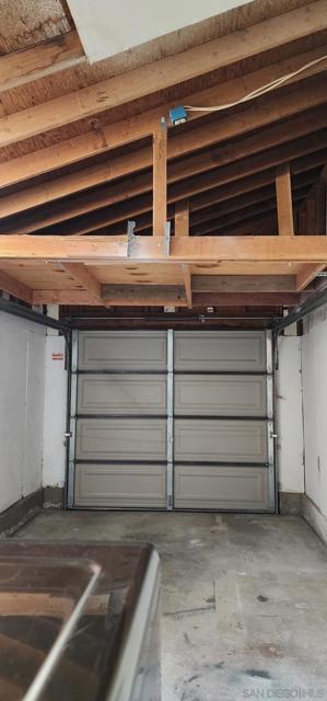 593 Parkview Dr, Lake Elsinore CA: https://media.crmls.org/mediaz/390e59df-7e82-442e-aa87-e493fea02172.jpg