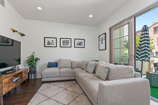 Detail Gallery Image 3 of 51 For 328 Bishop Dr, San Marcos,  CA 92078 - 3 Beds | 2/1 Baths