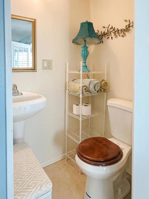 1146 Birch Avenue, Seaside CA: https://media.crmls.org/mediaz/390e9706-dee3-4ec7-8ef8-ed71313f1ebe.jpg