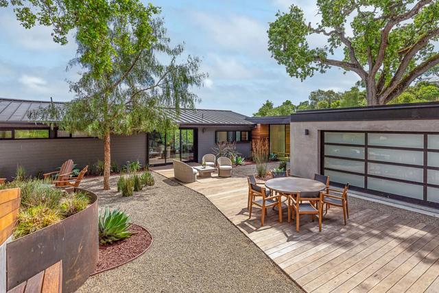 26896 Alejandro Drive, Los Altos Hills CA: https://media.crmls.org/mediaz/39107ef3-9b16-4285-a0e9-ce4a9c7f381d.jpg