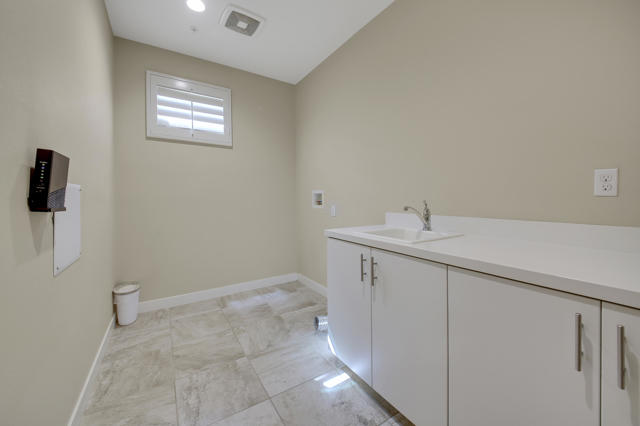 Image 22 of 37 For 80085 Canyon Club Court