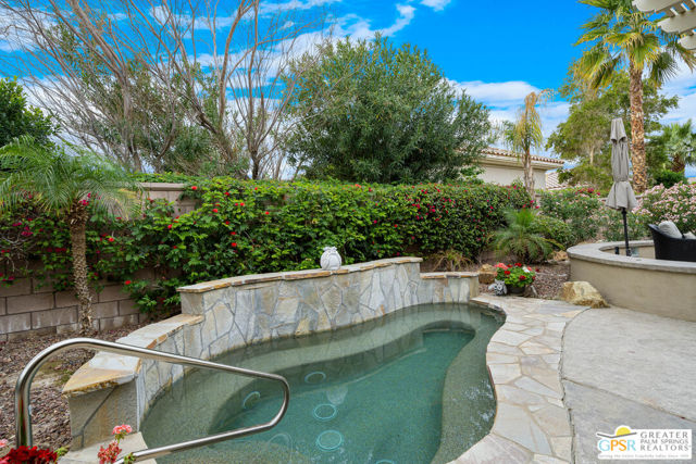 35707 Stonebriar Drive, Palm Desert CA: https://media.crmls.org/mediaz/3911411e-7a98-4c55-b087-dc94eea1be88.jpg
