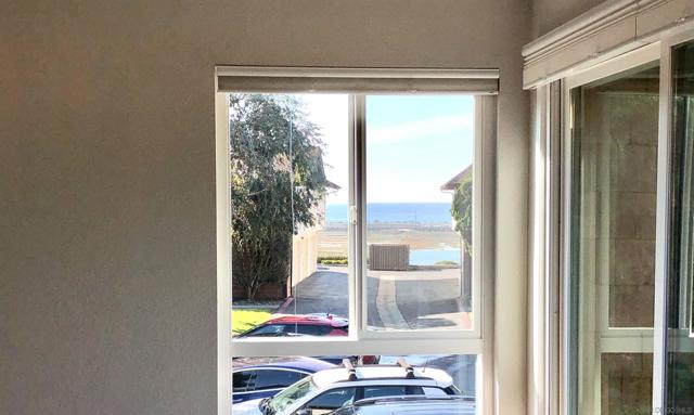 2422 Caminito Ocean Cv, Cardiff by the Sea CA: https://media.crmls.org/mediaz/39117e84-1025-433e-9747-e6e04ad37326.jpg