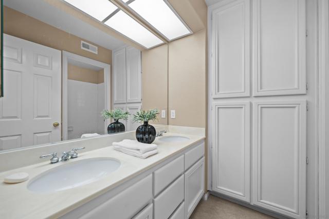 11251 Caminito Aclara, San Diego CA: https://media.crmls.org/mediaz/3912e322-f3b6-4a05-9b89-dfd0ac135769.jpg