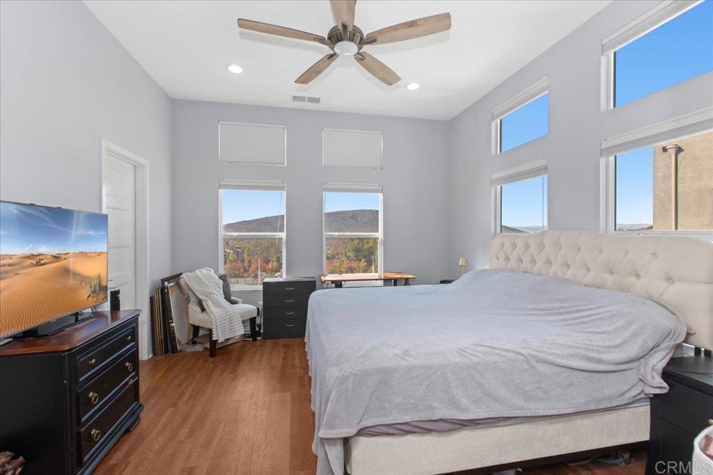 1213 Baker Street - photo 18