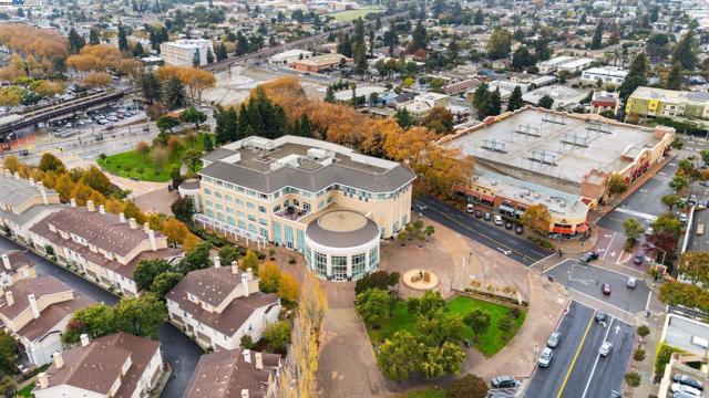 22519 Main St, Hayward CA: https://media.crmls.org/mediaz/3913bc03-8f40-4dfb-aba1-2a000c77d977.jpg